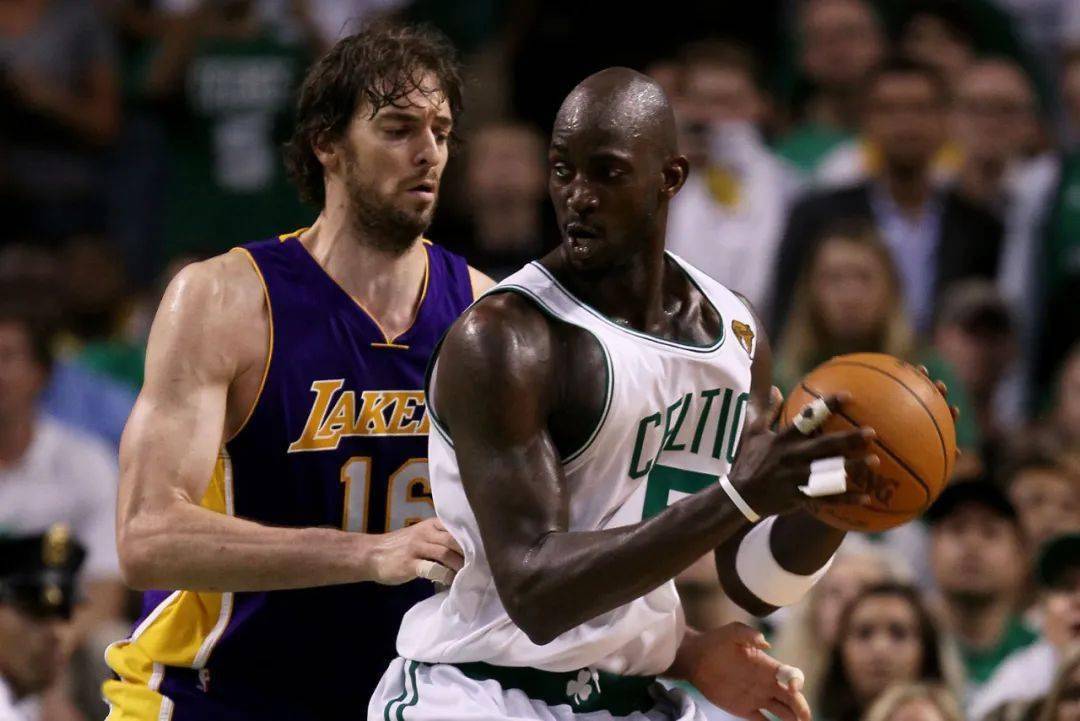 为年轻球员 为年轻球员