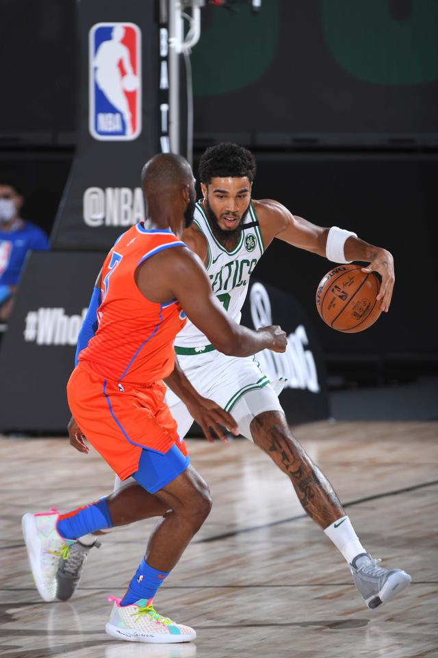 自我表现的 自我表现的