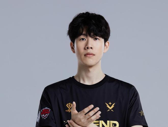 与多样战术 与多样战术